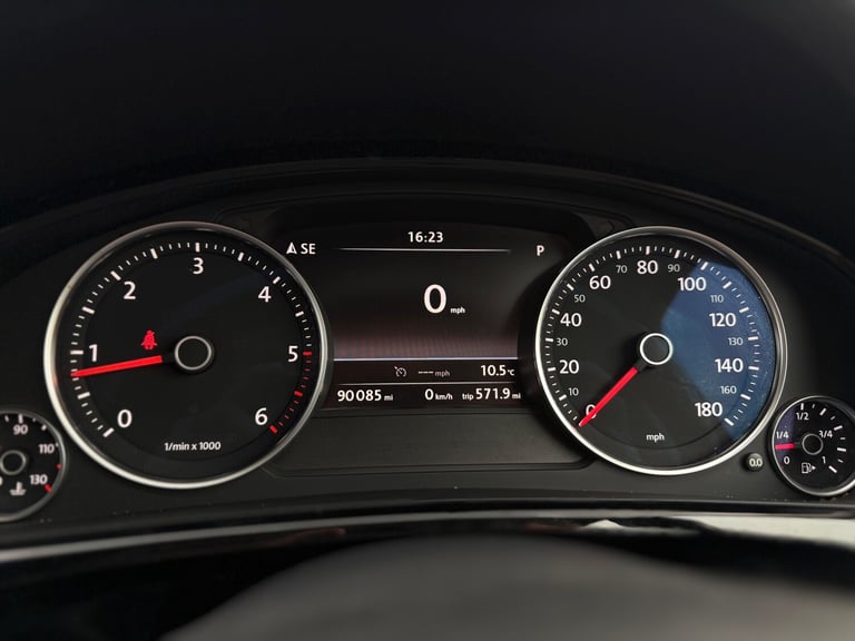 2015 Volkswagen Touareg 3.0 TDI V6 BlueMotion Tech Escape SUV 5dr Diesel