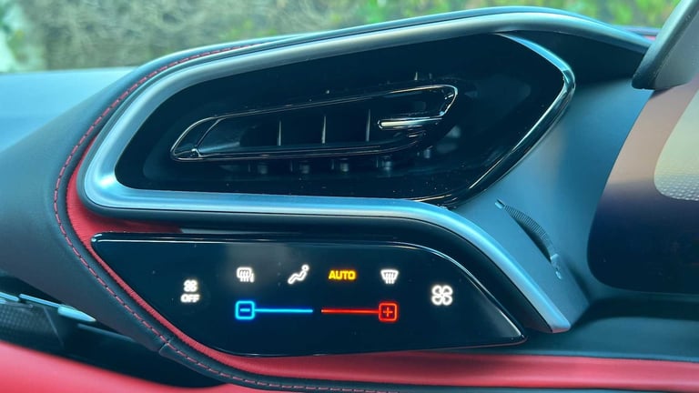 2022 Ferrari 296 GTB 3.0T V6 7.45kWh F1 DCT Euro 6 (s/s) 2dr Coupe Plug-In Hy Automatic