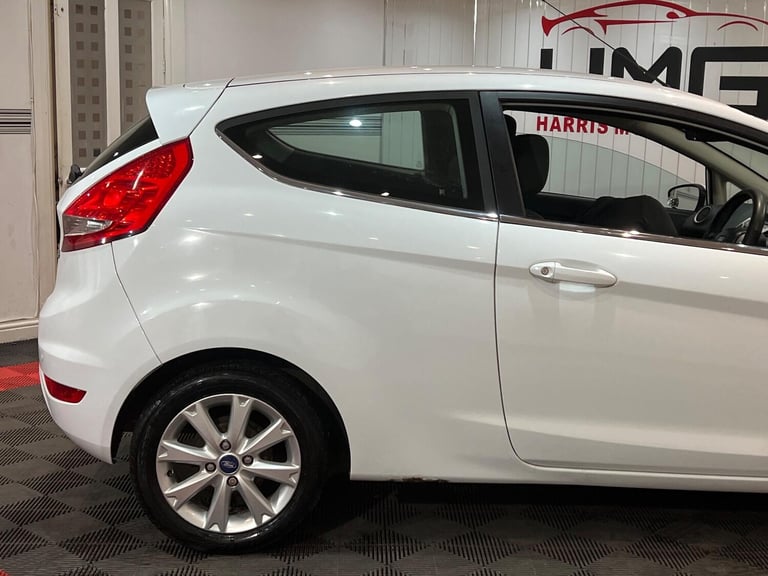 2010 Ford Fiesta 1.4 Zetec 3dr Auto HATCHBACK PETROL Automatic