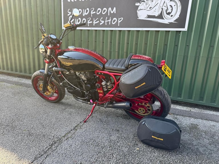 Triumph Daytona 900 CRK Custom Show Bike built by JWA Motorcyles Cafe Racer Kit