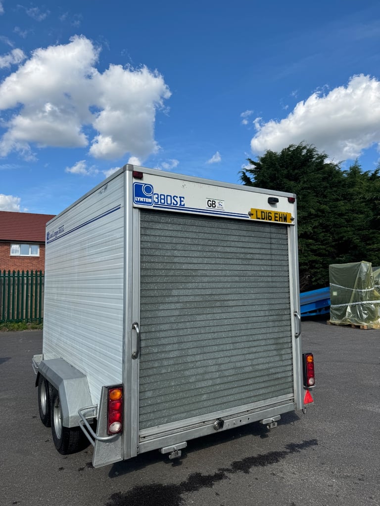 10ft box trailer with twin axle