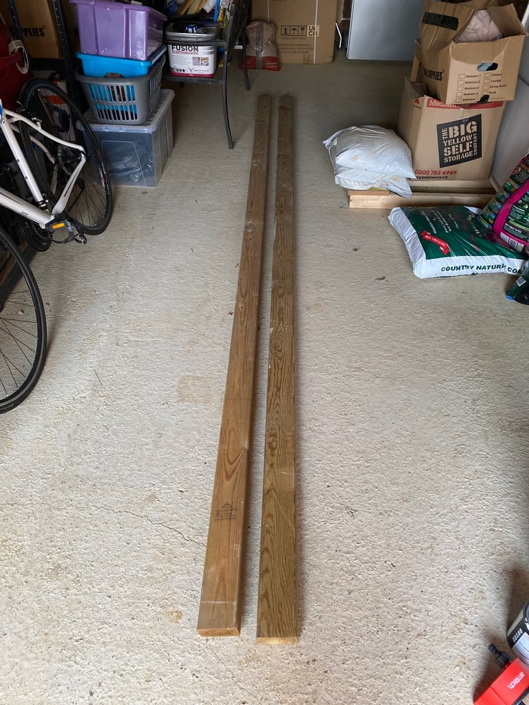 image for 2 Timber posts 