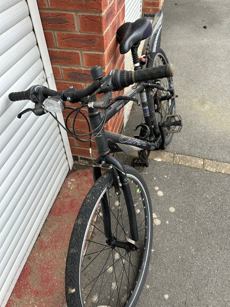 Black Carrera subway 1 hybrid commuting bicycle 