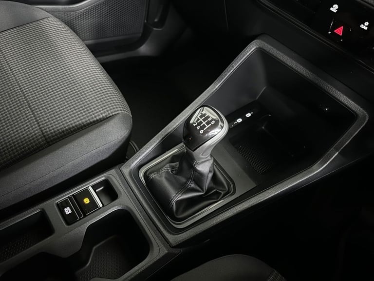 2024 74 VOLKSWAGEN CADDY MAXI 2.0 TDI C20 COMMERCE PANEL VAN 6DR DIESEL MANUAL L