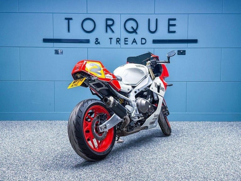 2024 24 YAMAHA XSR900 GP SPORT HERITAGE 900 WAYNE RAINEY REP - LOW MILES