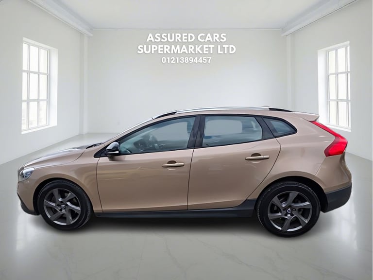 2015 VOLVO V40 CROSS COUNTRY 2.0 D2 LUX HATCHBACK 5DR DIESEL AUTO EURO 6 (S/S) (