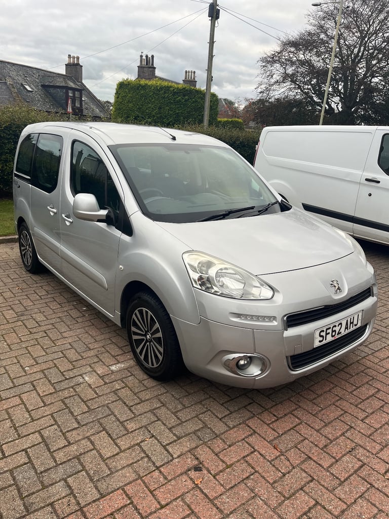Peugeot, PARTNER TEPEE, MPV, 2012, Semi-Auto, 1560 (cc), 5 doors