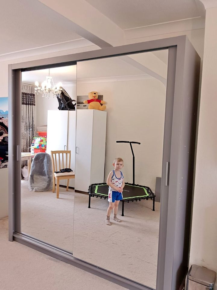 Sliding mirror deals doors for sale