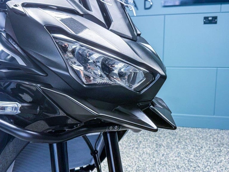 2025 25 KAWASAKI VERSYS 650 100 MILES - ADVENTURE - 1 OWNER - ULTRA LOW MILES