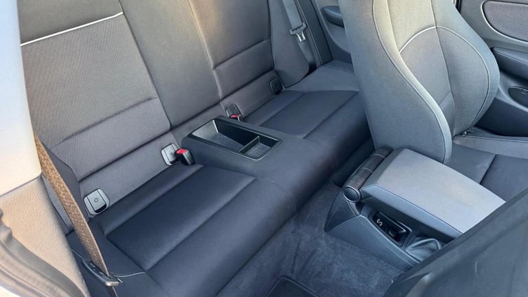 BMW 1 SERIES 2.0 118d Sport Euro 5 (s/s) 2dr 2011