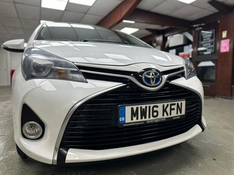 2016 Toyota Yaris 1.5 Hybrid Icon 5dr CVT HATCHBACK PETROL/ELECTRIC Automatic