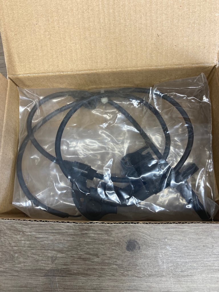 Toyota Rav4 ABS Sensors 2013-2019 front & Rear £10 ea or £16 Pair (p&p £4)