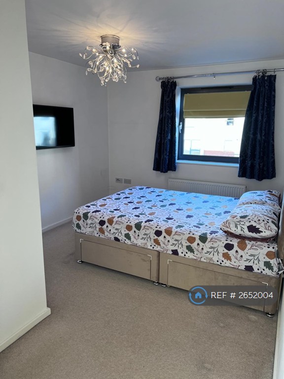2 bedroom flat in Countess Way, Broughton, Milton Keynes, MK10 (2 bed) (#2652004)