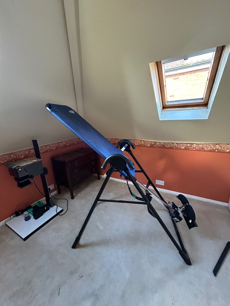 Teeter Hang Ups  Inversion Table Back Therapy Fitness trainer exercise bench with back rest