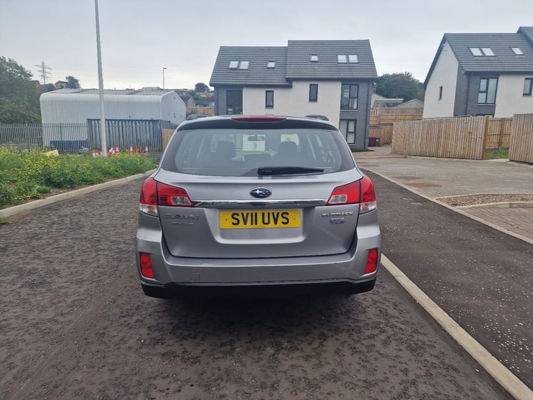 Subaru, OUTBACK,all wheels drives Estate, 2011, Manual, 1998 (cc), 5 doors