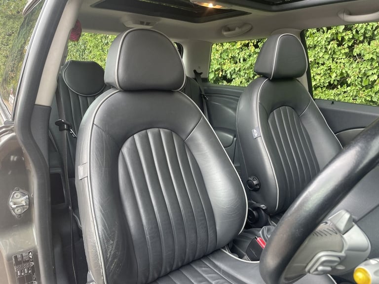 2006 MINI Hatch 1.6 Cooper Park Lane 3dr Auto HATCHBACK Petrol Automatic