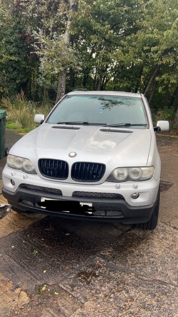 BMW e53 X5 breaking 