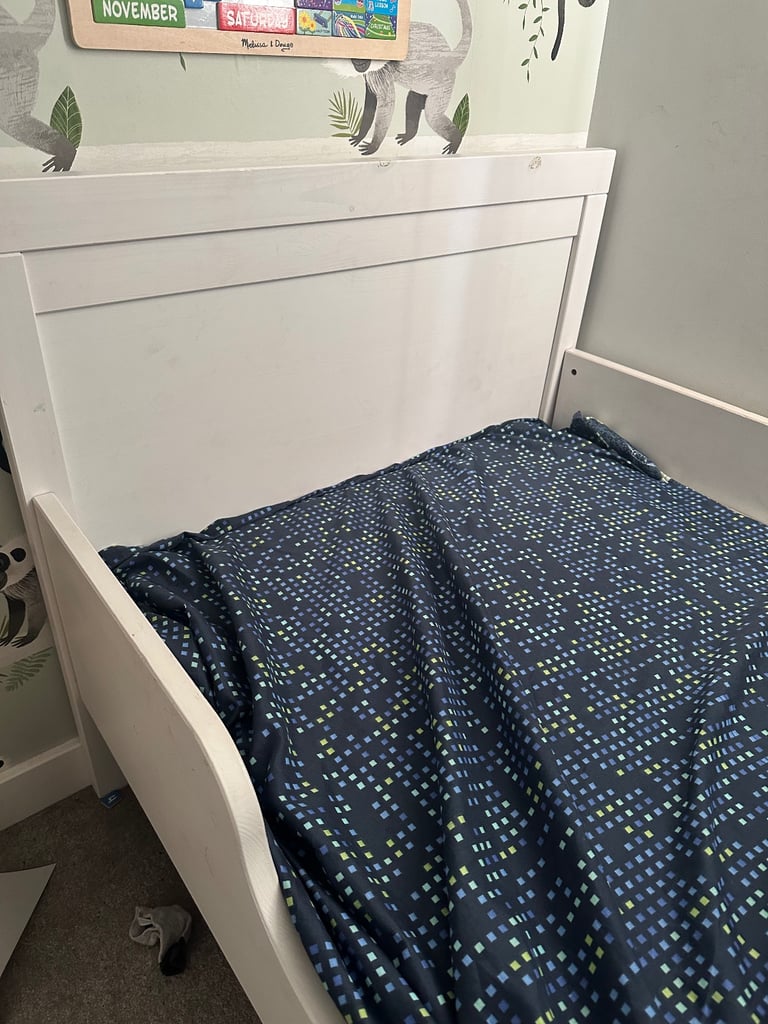 SUNDVIK toddler bed, white 