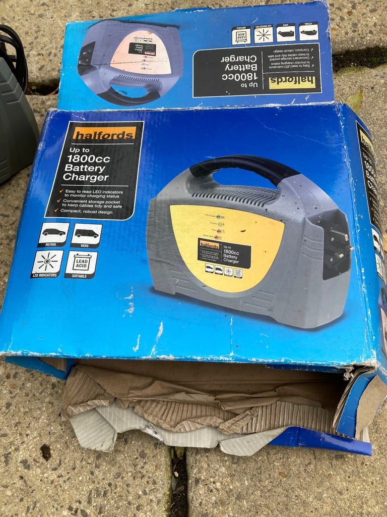 Halfords Battery Charger 1800cc