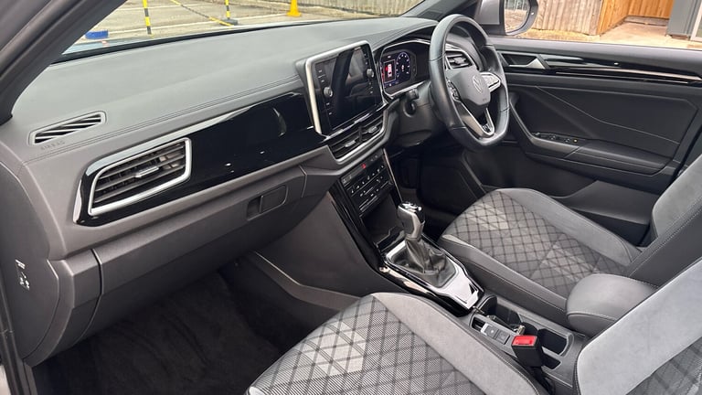 2022 Volkswagen T-Roc 1.5 TSI R-Line 5dr DSG Petrol Hatchback Hatchback Petrol Automatic