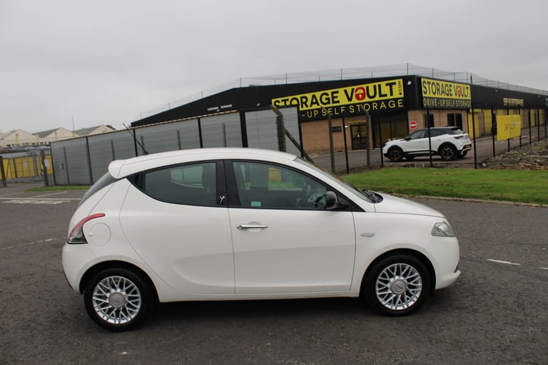 Chrysler, YPSILON SE 2013,Long Mot,£35 Tax,Insurance Group 4,Very Clean,Ulez Compliant