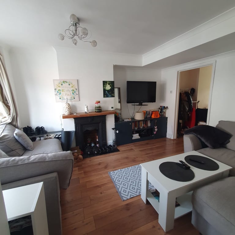 🏡 Single Room in Friendly House Share-Caversham