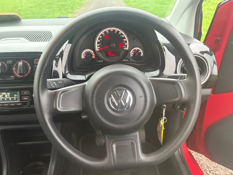 2015 Volkswagen up! 1.0 Move Up 3dr HATCHBACK Petrol Manual