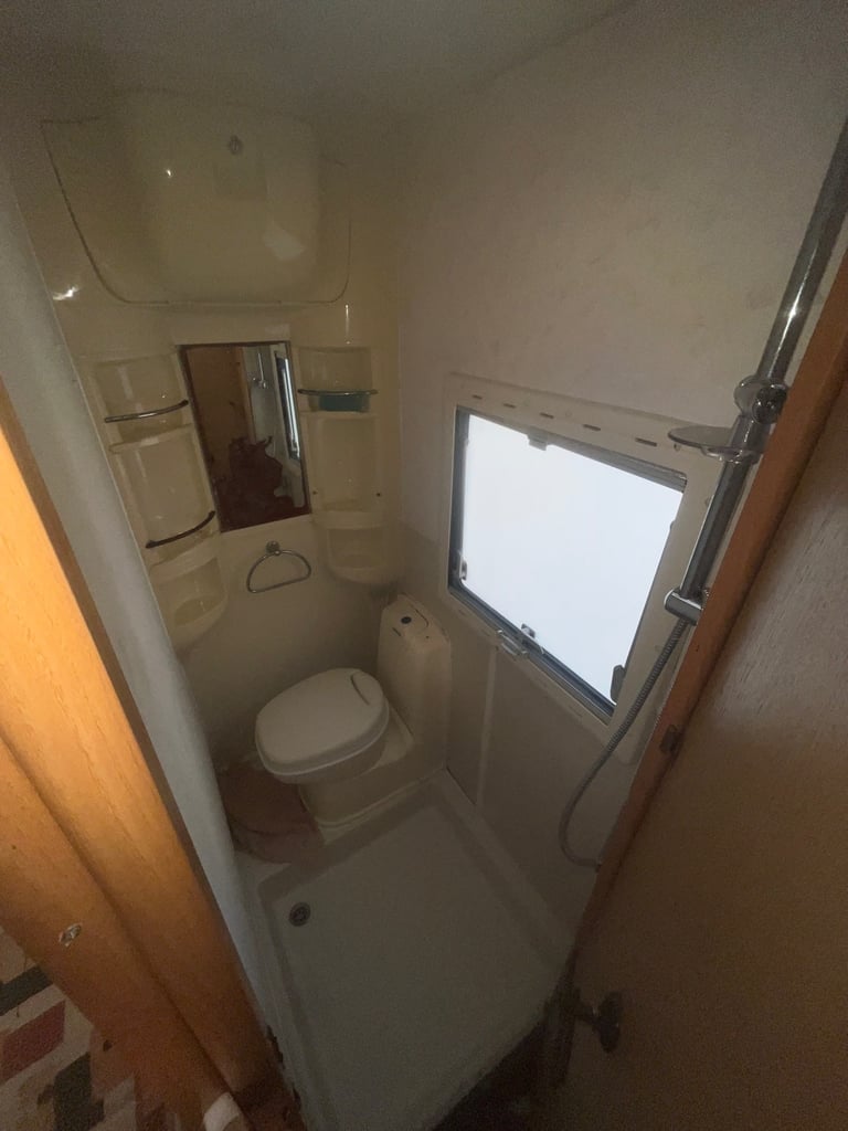 2007 fixed bed elddis caravan 4 berth touring caravan