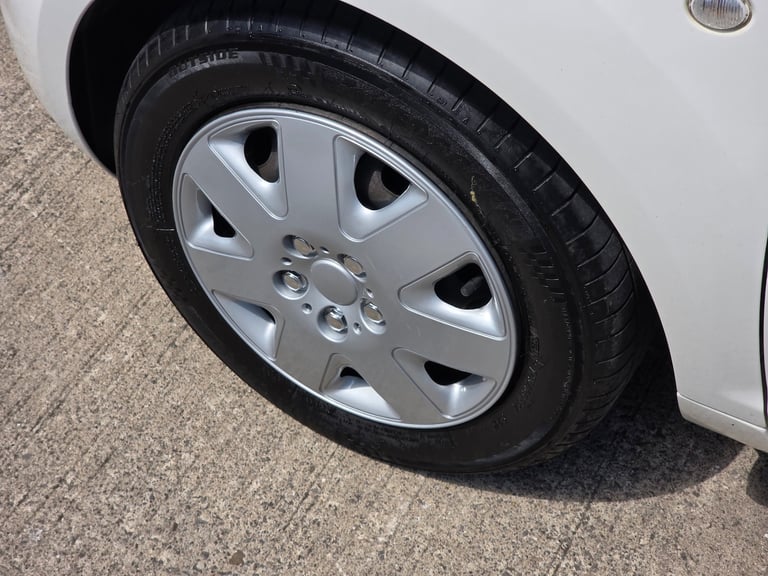 2012 Ford Ka 1.2 Edge 3dr [Start Stop] HATCHBACK Petrol Manual
