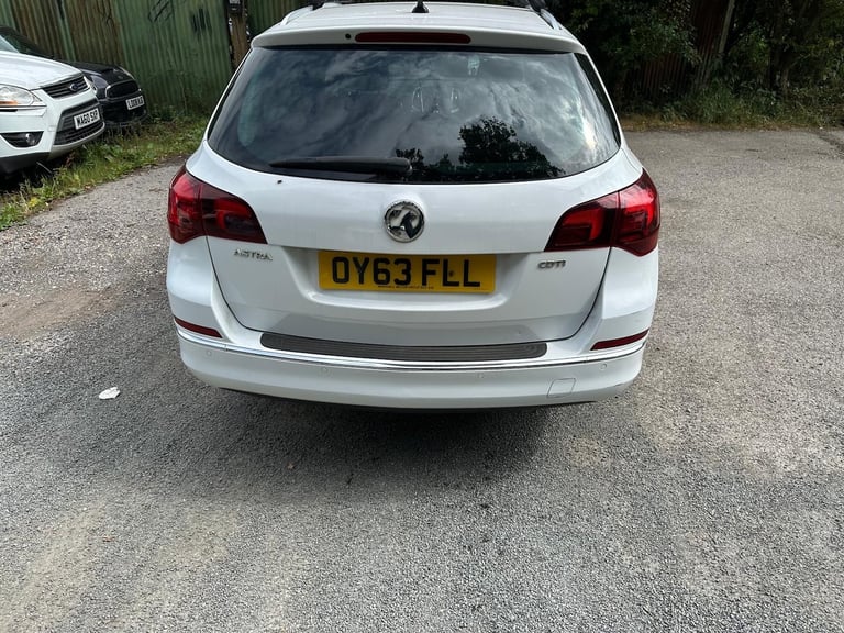 2013 Vauxhall Astra 1.7 CDTi 16V ecoFLEX SE 5dr SPARES IR REPAIRS ESTATE Diesel Manual - Image 5