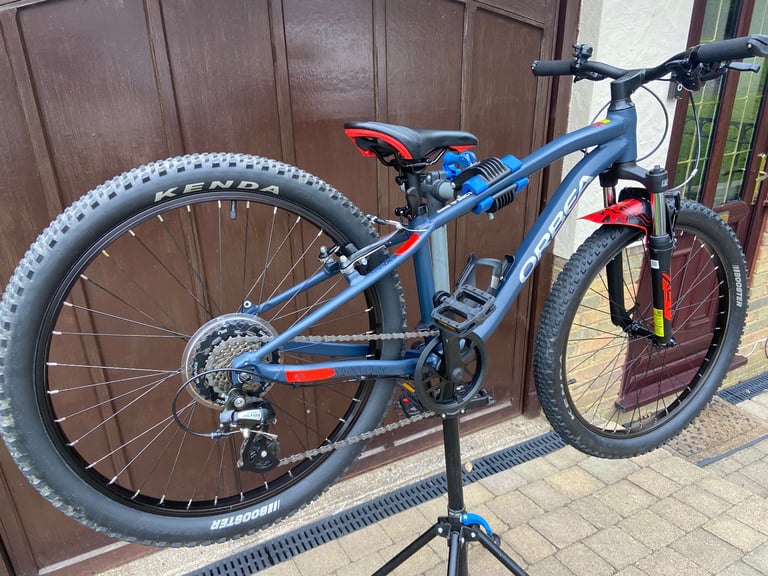 Share Orbea MX 24 XC Kids Mountain Bike – 24” Wheels, Shimano Altus 7-Speed.