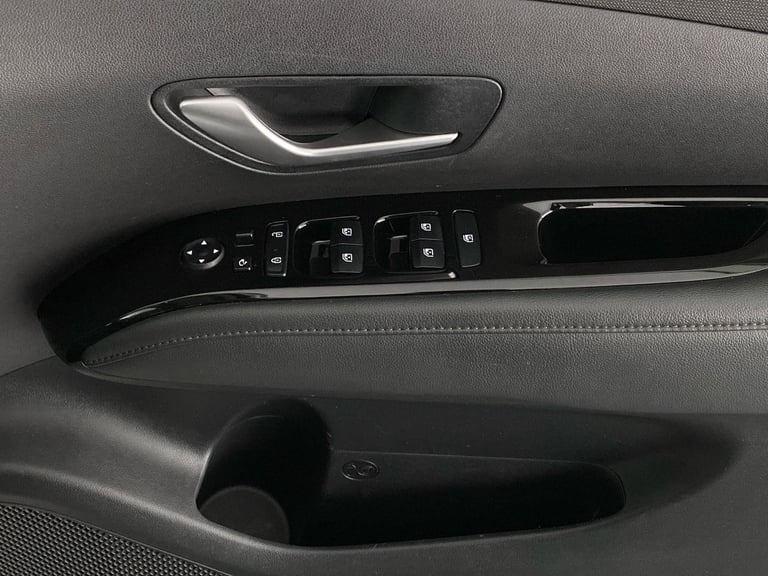2021 Hyundai TUCSON 1.6 TGDi Plug-in Hybrid Ultimate 5dr 4WD Auto Crossover/SUV PETROL/ELECTRIC A...