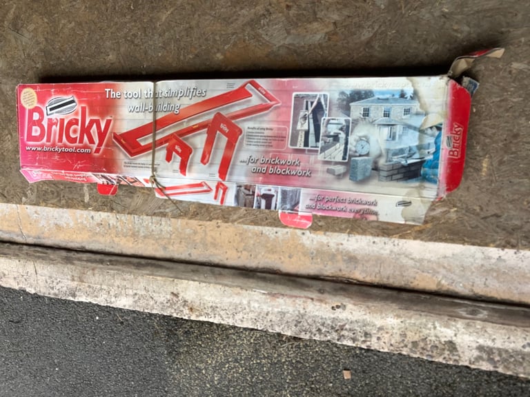 Bricky