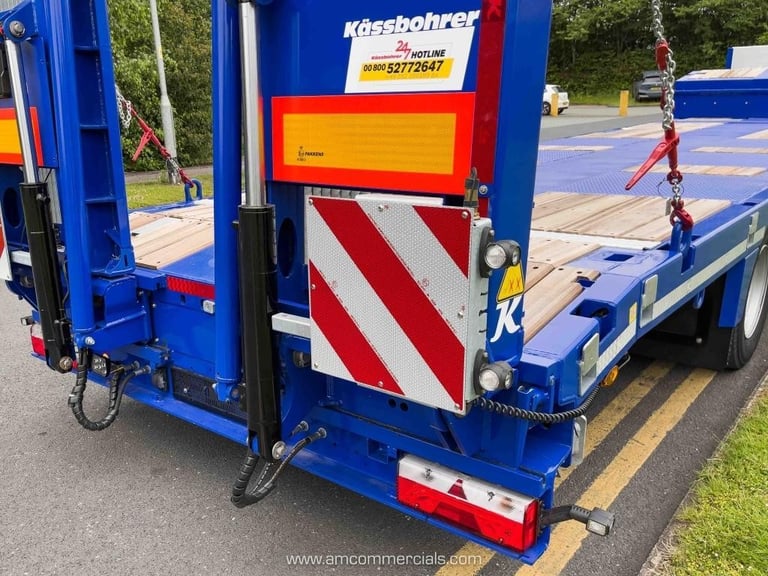 KASSBOHRER 3 AXLE EXTENDABLE LOW LOADER 52,800KG 
