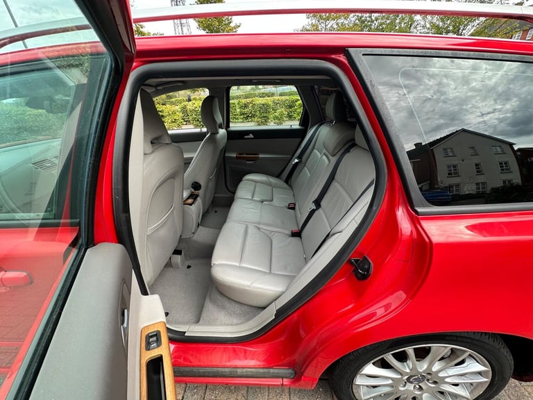 2009 Volvo V50 1.6D DRIVe SE Lux Euro 4 (s/s) 5dr ESTATE Diesel Manual