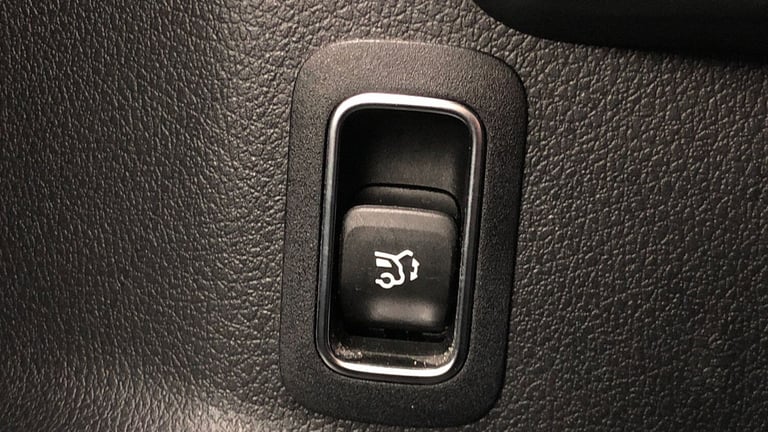 2021 Mercedes-Benz GLA GLA 200 AMG LINE EXECUTIV Hatchback Diesel Automatic