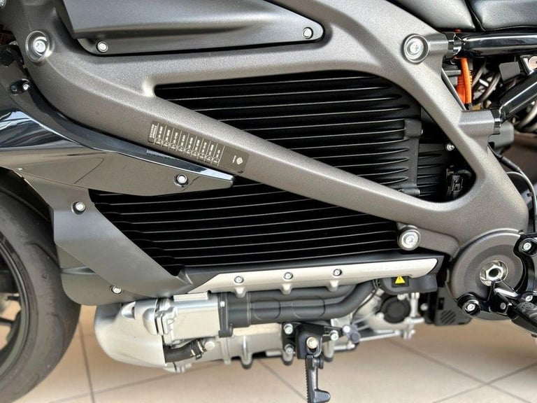 HARLEY-DAVIDSON LIVEWIRE EV TAX DEDUCTIBLE. IMMACULATE BIKE. VERY LOW MILEAGE