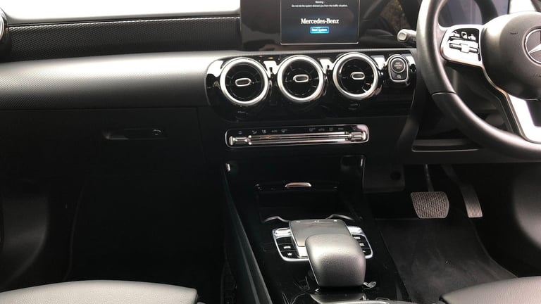 2019 Mercedes-Benz A-Class A 200 SPORT AUTO Saloon Petrol Automatic