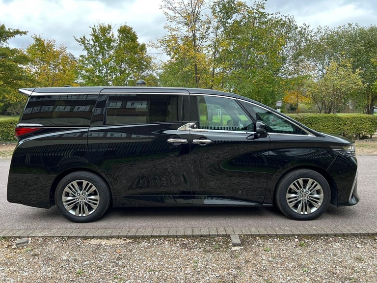  Toyota Alphard 2.5 HYBRID EXECUTIVE LOUNGE SUNROOF Petrol/Electric Hybrid Automatic