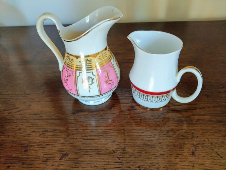 MUGS, JUGS, CRUET SET, & PLATES