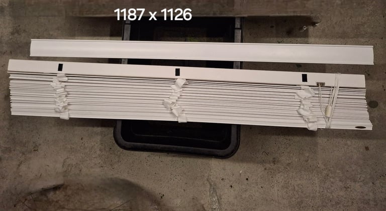 Homefair white wooden venetian blinds