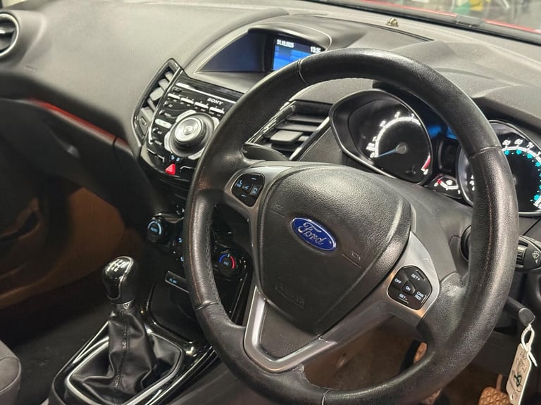 2013 Ford Fiesta 1.0 EcoBoost Titanium 5dr HATCHBACK PETROL Manual