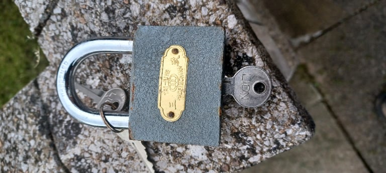 Barracuda wheel clamp 
