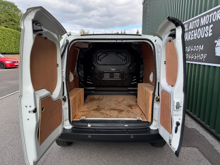 Fiat Fiorino 16v Tecnico Multijet Professional Van 2022 36k FSH No Vat 1 Owner