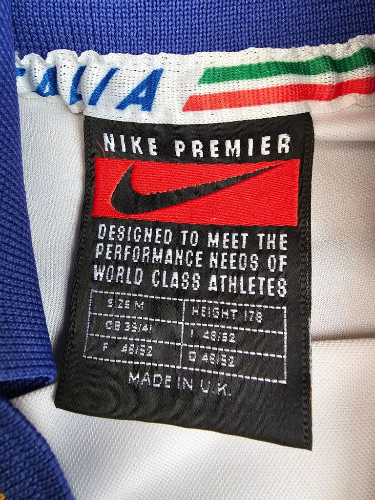 Italy Del Piero 1996 Away National Football Shirt Medium M Nike White Blue Gold
