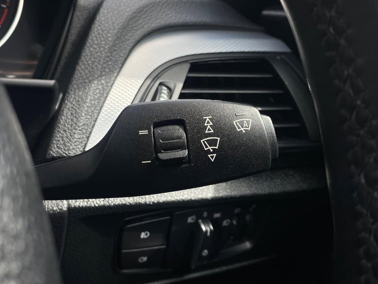 2013 BMW 1 Series 2.0 118d M Sport Auto Euro 5 (s/s) 5dr HATCHBACK Diesel Automatic