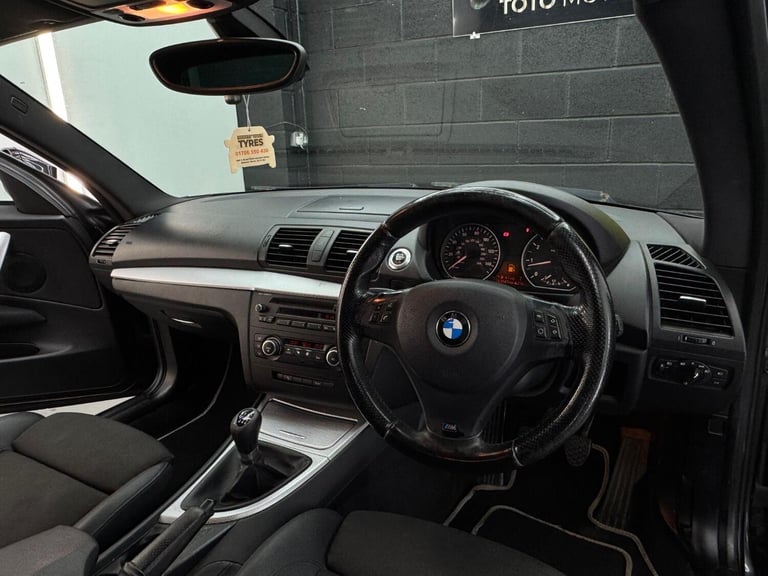 BMW 1 SERIES 2.0 118i M Sport 3 door 2010