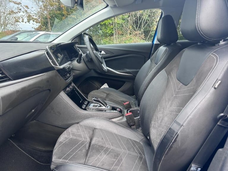 2023 Vauxhall Crossland X 1.6 14.2kwh Ultimate Suv 5dr Petrol Plug In Hybrid Auto Euro 6 (s/s) (2...