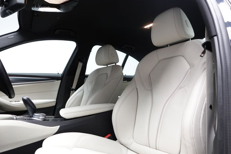 2021 BMW 5 Series 2.0 520d MHT M Sport Saloon 4dr Diesel Hybrid Steptronic Euro 6 (s/s) (190  Sal...