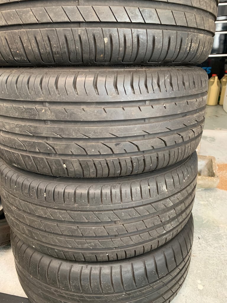 Audi .vw, seat and Skoda alloy wheels with great tyres